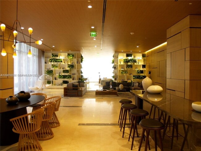 Building Photo - 55 SW 9th St