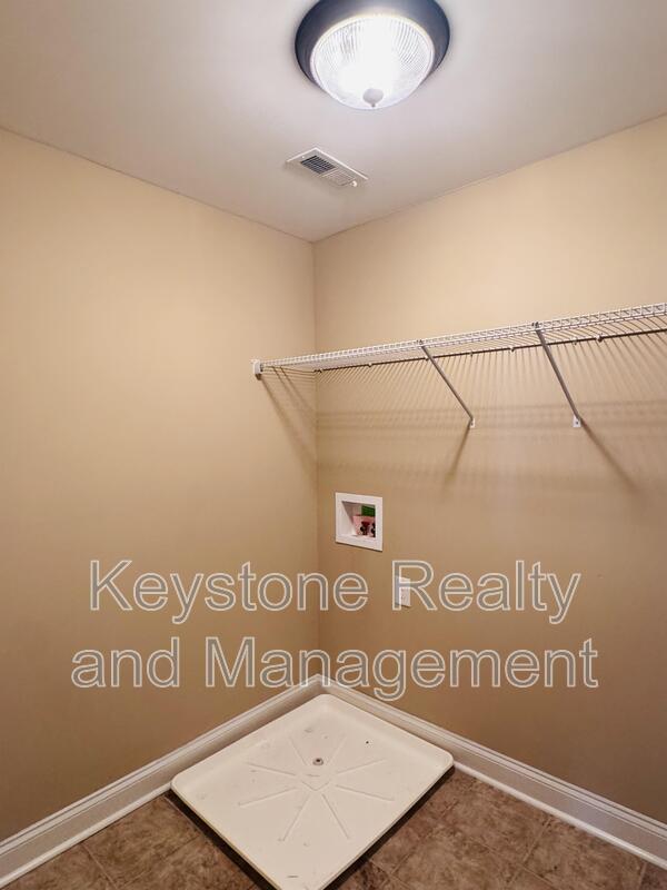 Building Photo - 2469 Senseney Dr