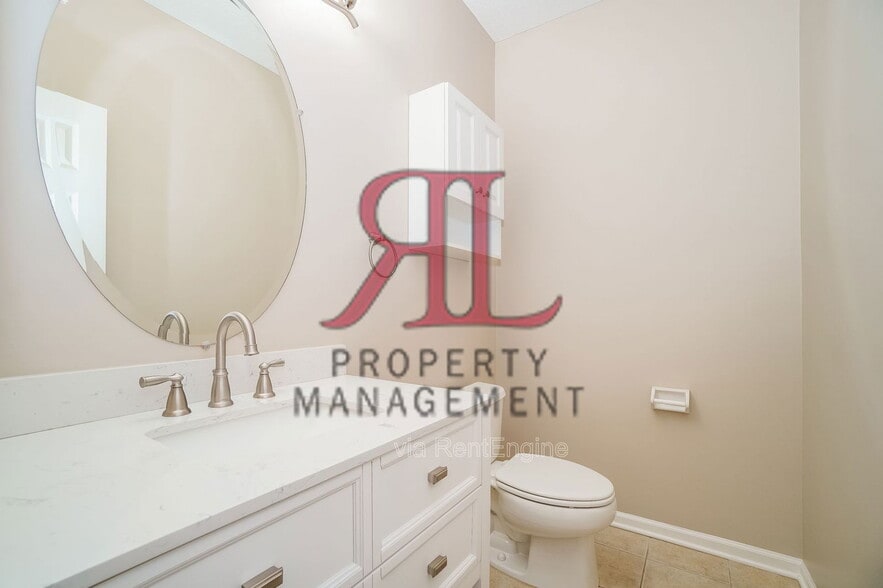 Building Photo - 106 Portrait Cir