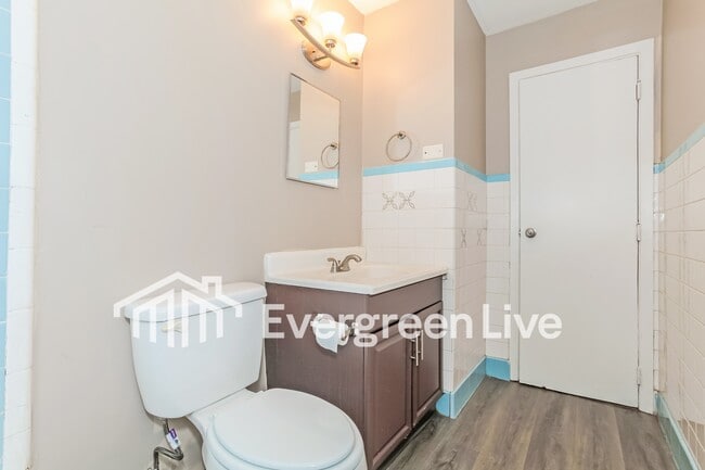 Building Photo - 5987 Sunridge Dr