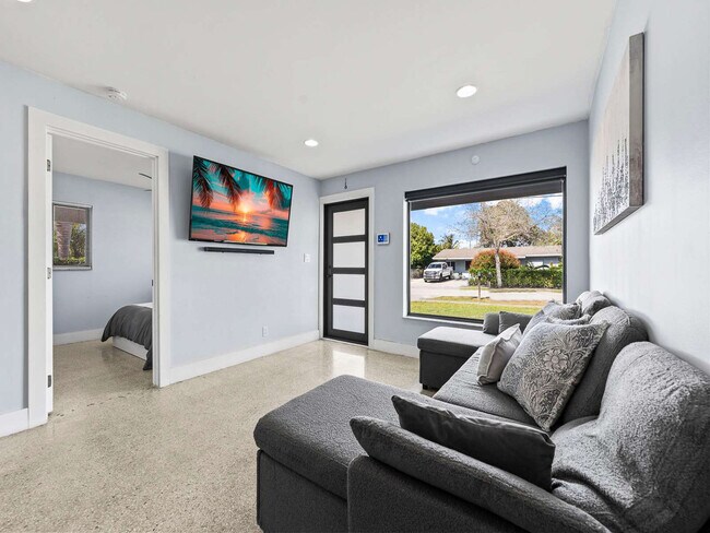 Building Photo - 2740 NW 21st St