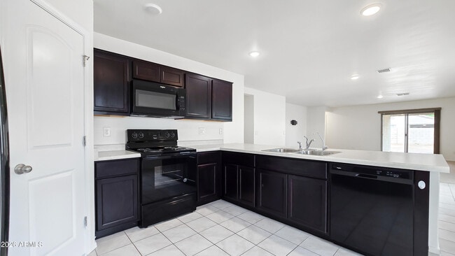 Building Photo - 8562 S 253rd Ave