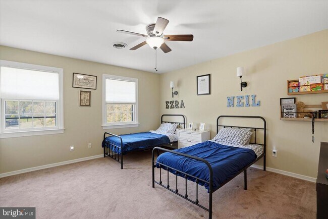 Building Photo - 1551 Duxbury Ct