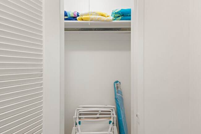 Building Photo - 120 N Ocean Blvd