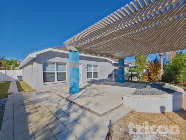 Building Photo - 14214 Edinburgh Moor Dr