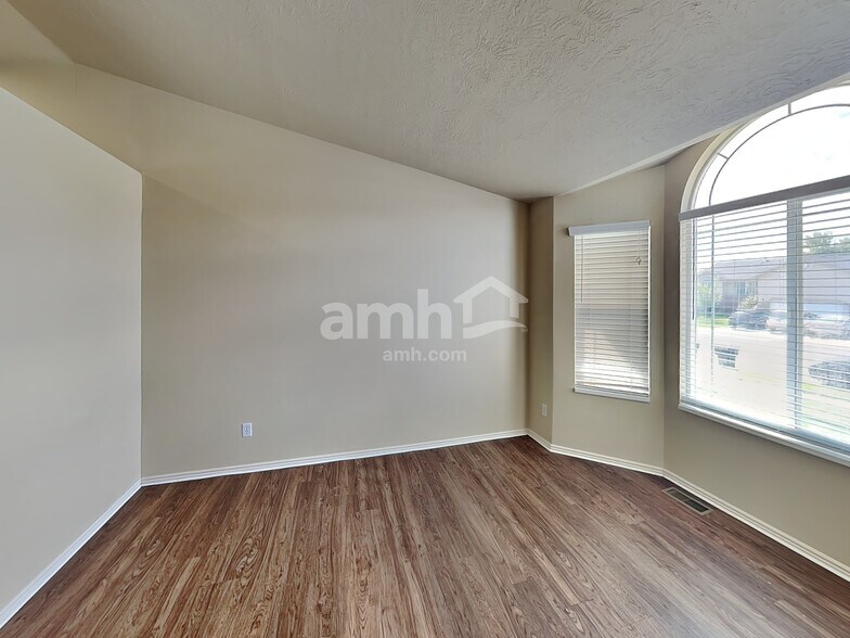 Building Photo - 2259 S 2635 W