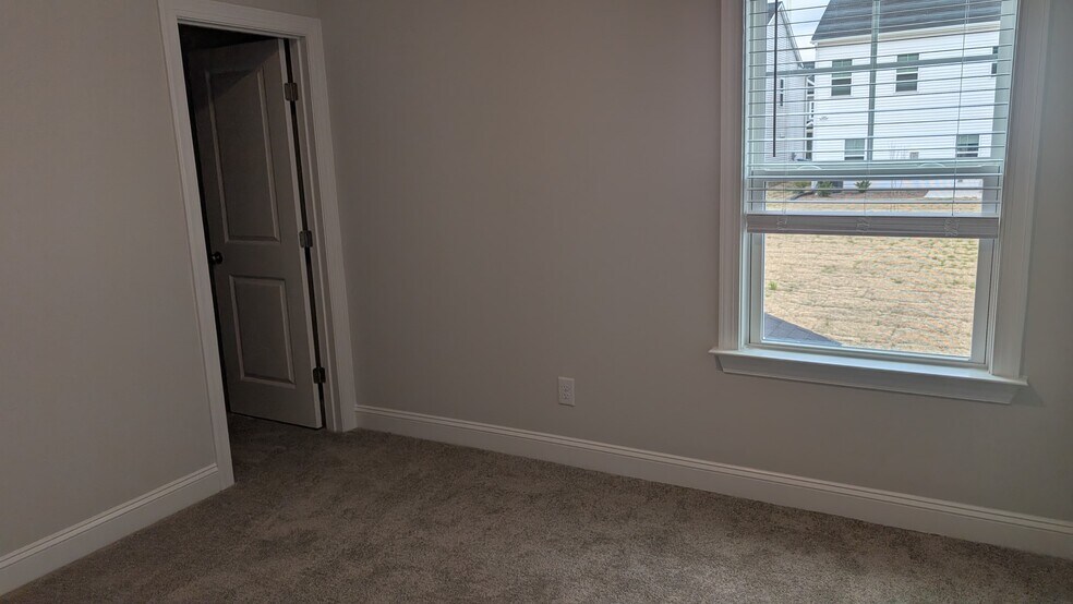 Building Photo - 1011 Constellation Cir