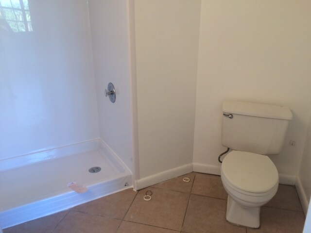 Master bath - 9741 Fontainebleau Blvd