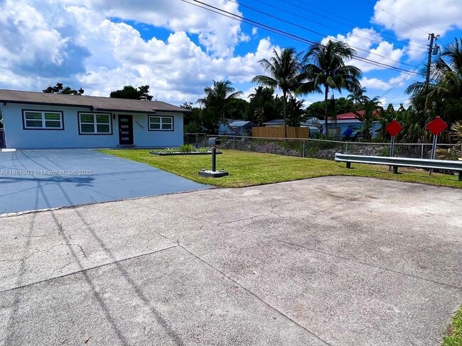 Building Photo - 7290 SW 34th Street Rd