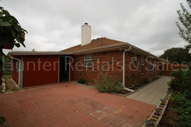 Building Photo - Walker Place Beauty