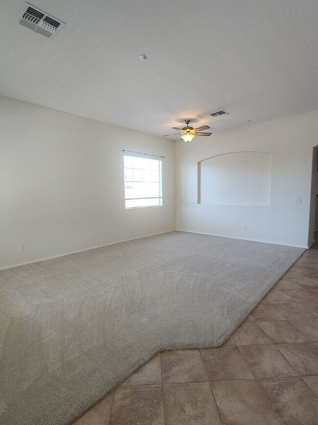 Building Photo - "Charming 3-Bed with 2 Full Baths and 2,162 Sq Ft of Comfort in Vistancia Village Peoria, AZ!"