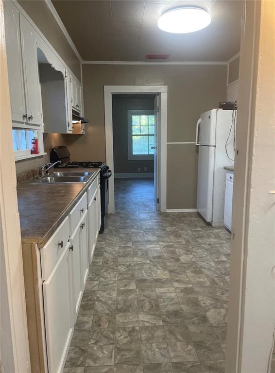 Building Photo - 615 Mohawk St