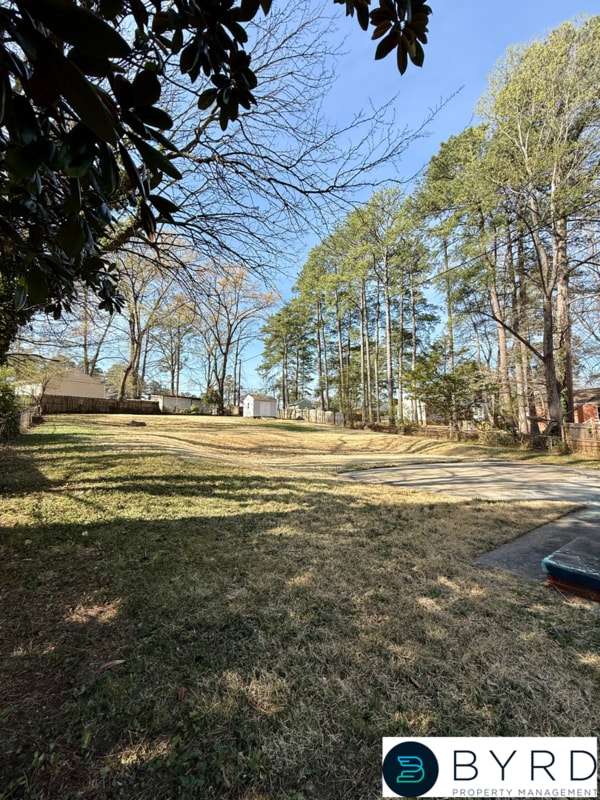 Building Photo - 9023 Farmington Dr