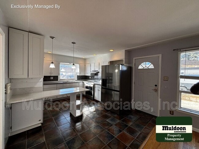 Building Photo - 610 N Tower St