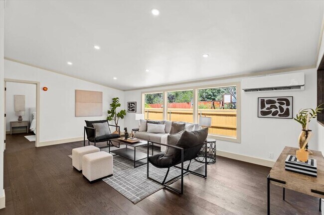Building Photo - 21503 Coyote Trail