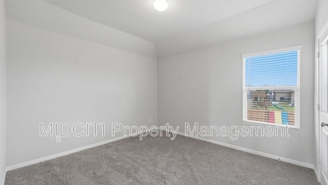 Building Photo - 1858 Lauter Ln