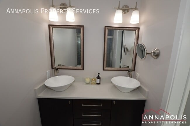 Building Photo - 7044 Harbour Village Ct