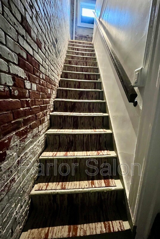 Building Photo - 2200 E Main St