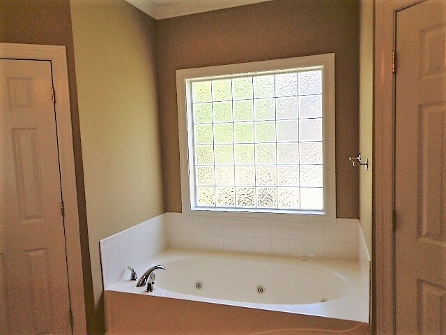 Building Photo - 417 Bethany Cir