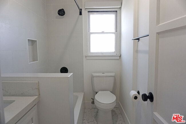 Building Photo - 1138 Princeton St