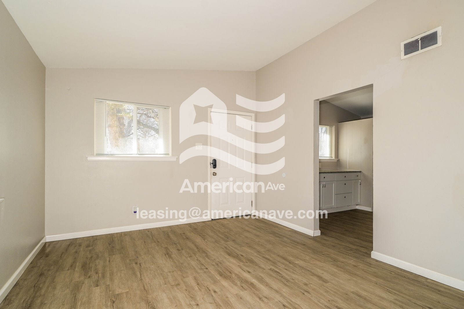 Building Photo - 10819 Kingbee Pl