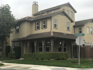 Building Photo - Coming Soon! Stunning 3 level 3/2.5 home l...