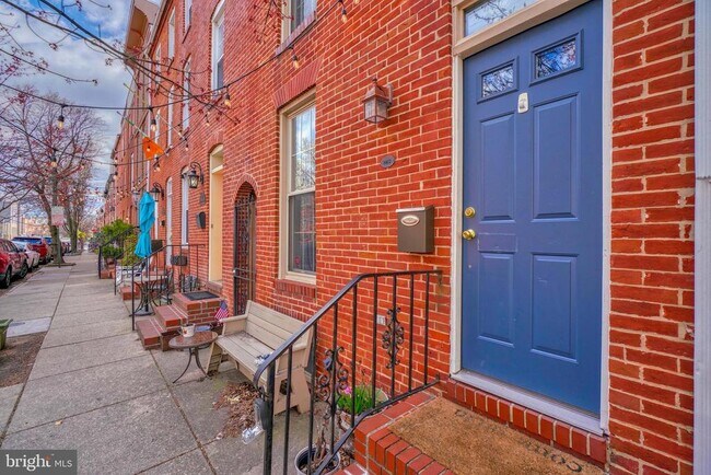 Building Photo - 1412 Battery Ave