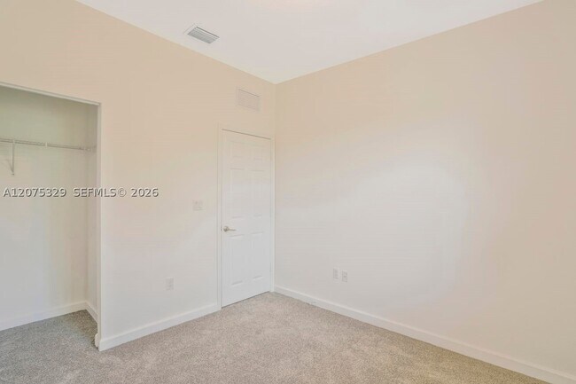 Building Photo - 1636 SW 29th St