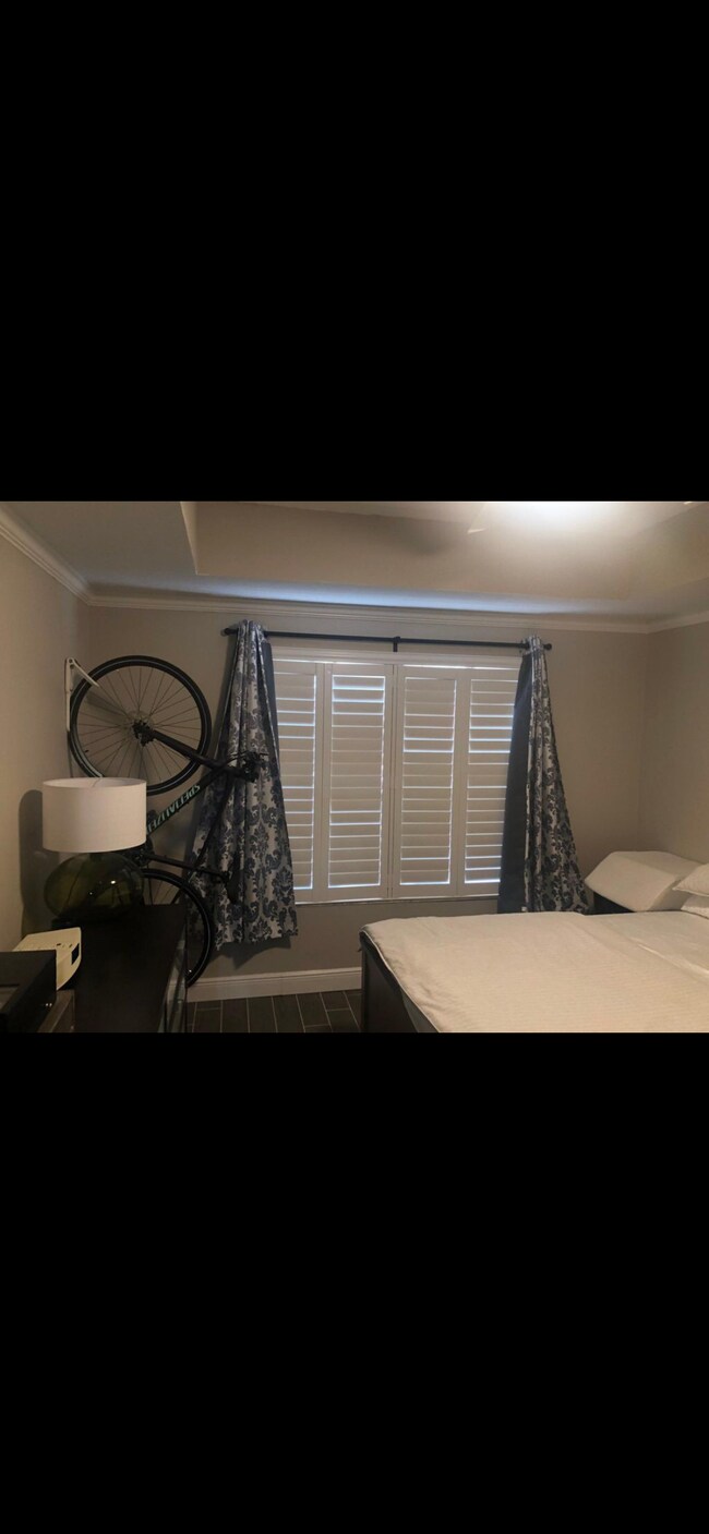 Building Photo - 800 S Dakota Ave