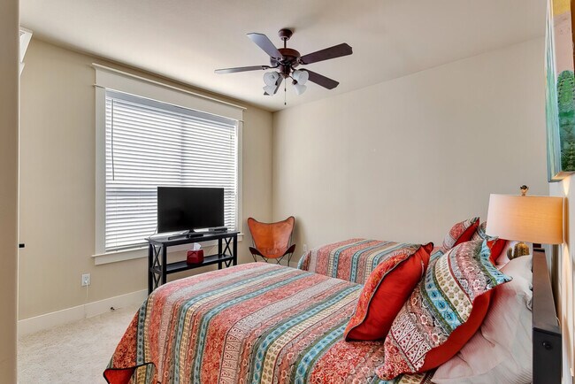 Building Photo - 17608 Border St