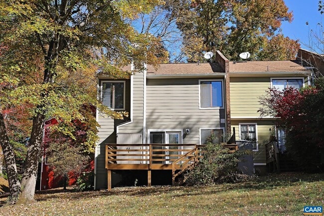 Building Photo - 1032 Cheshire Ct