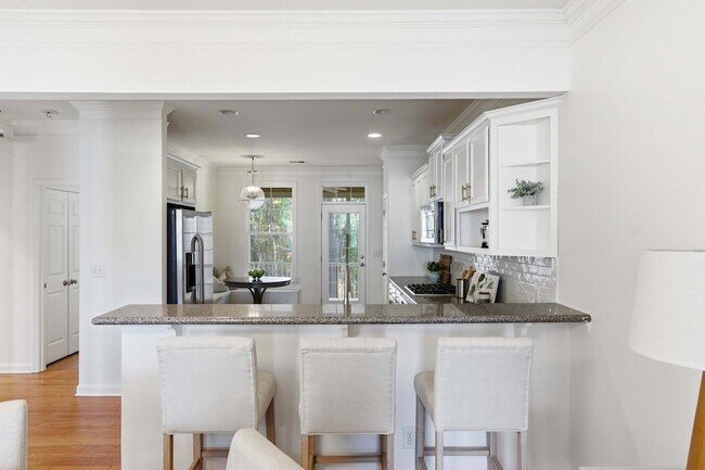 Building Photo - 124 Palm Cove Way