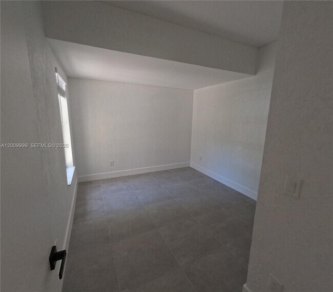 Building Photo - 1211 SW 84th Terrace