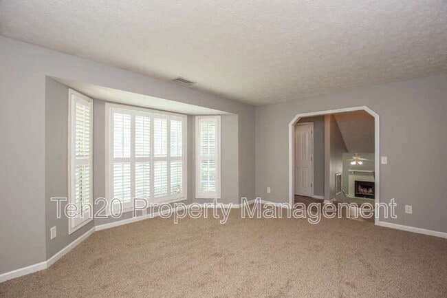 Building Photo - 5015 Hidden Hills Ct