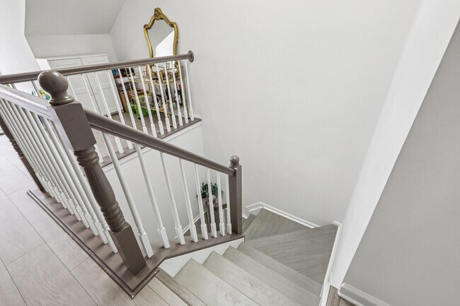 Building Photo - 458 Buffalo Ct