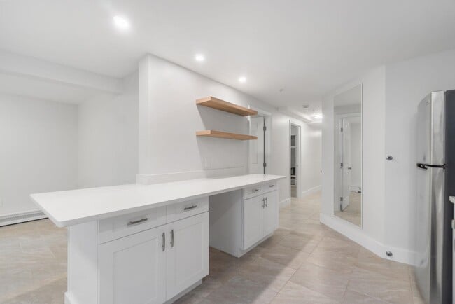 Building Photo - 6107 JFK Blvd E