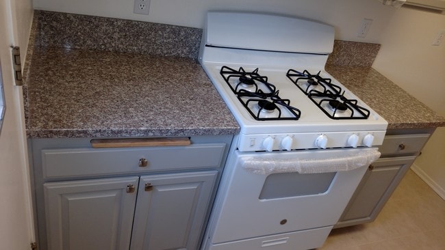 Building Photo - 11311 Tampa Ave