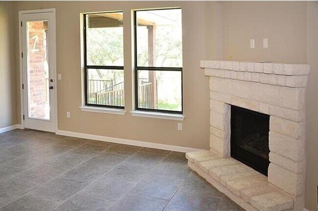 Building Photo - 15908 Dink Pearson Ln