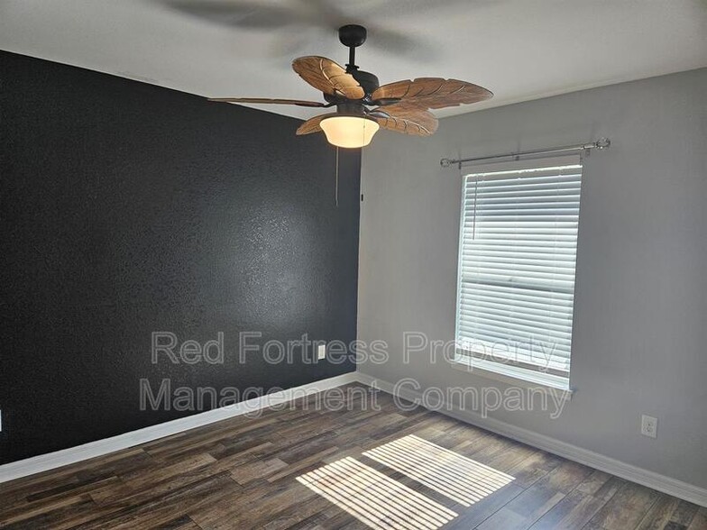 Building Photo - 1200 NW 15th Terrace