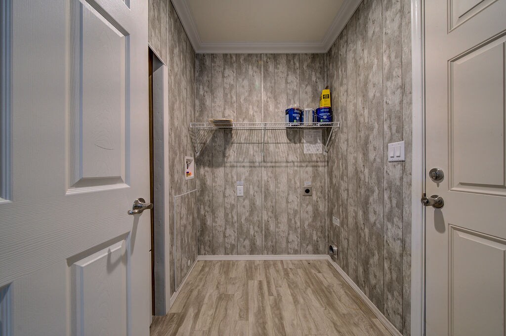 Building Photo - 13380 Log Rd