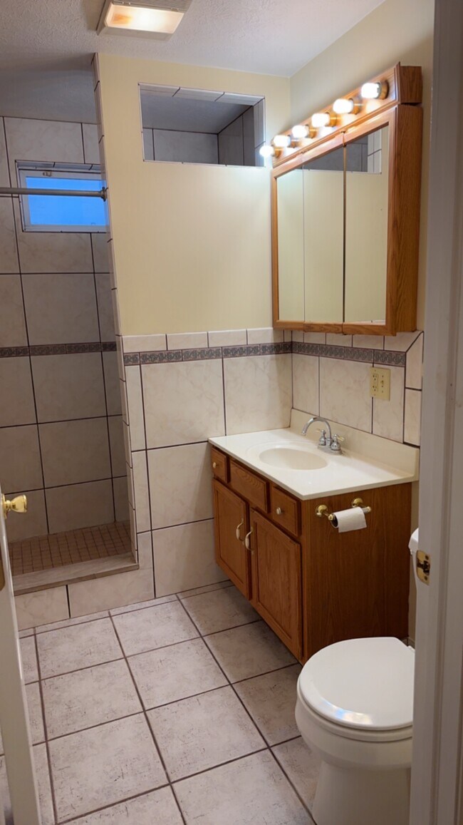 221 Howard St 221 Howard St Bridgeport OH 43912 Apartment Finder