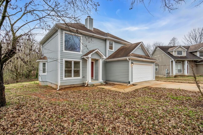 Building Photo - 213 Rebecca Pines Dr