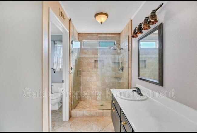 Building Photo - 25822 Blake Ct