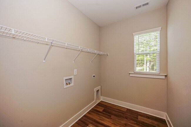 Building Photo - FIRST MONTH FREE : 3BR Townhome • End-Unit • New Build • 2-Car Garage - Near Lake Norman