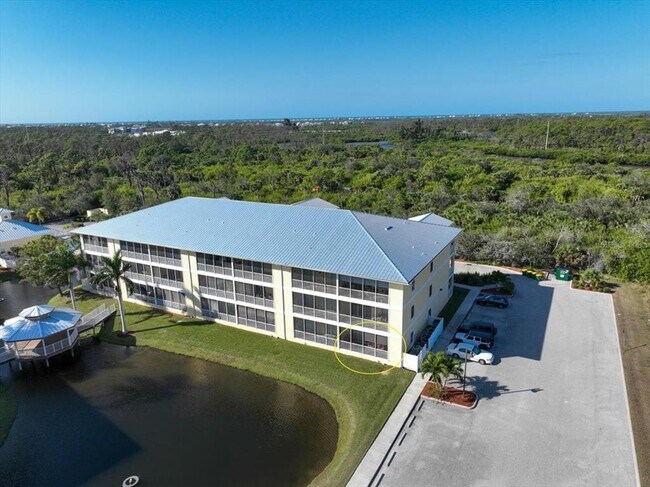 Building Photo - 102 NATURES Way