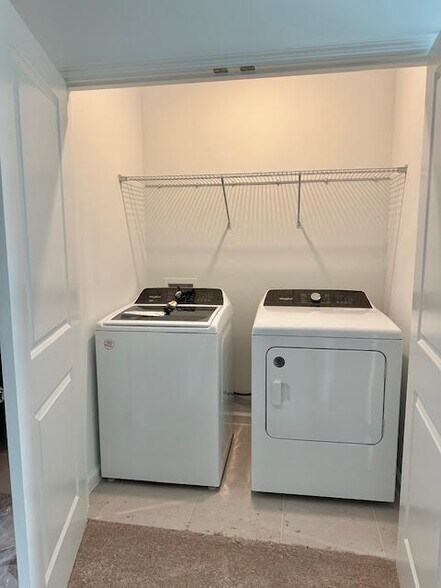 laundry - 27865 Solis Grande Dr