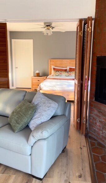 Building Photo - 2807 Pelham Pl