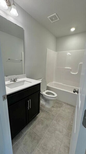 Building Photo - 2624 Chert Ln
