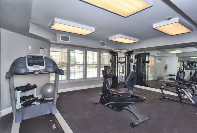 Interior Photo - Heatherstone Apartments