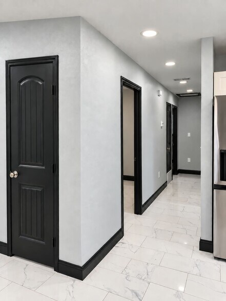 HALLWAY - 318 Cloud Ave